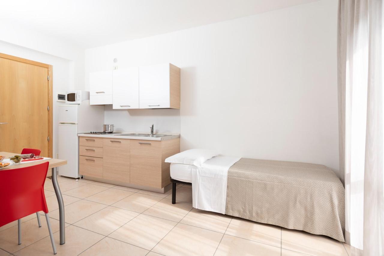 Residence Quadrifoglio Червия Екстериор снимка