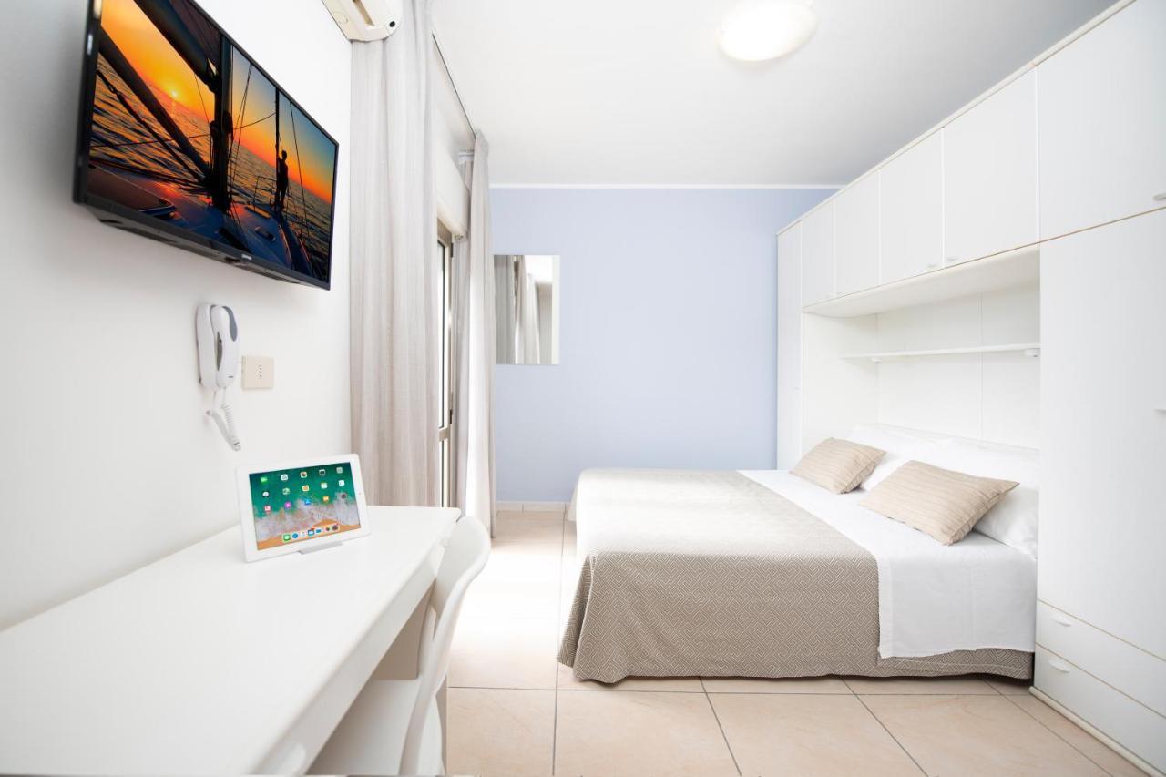 Residence Quadrifoglio Червия Екстериор снимка