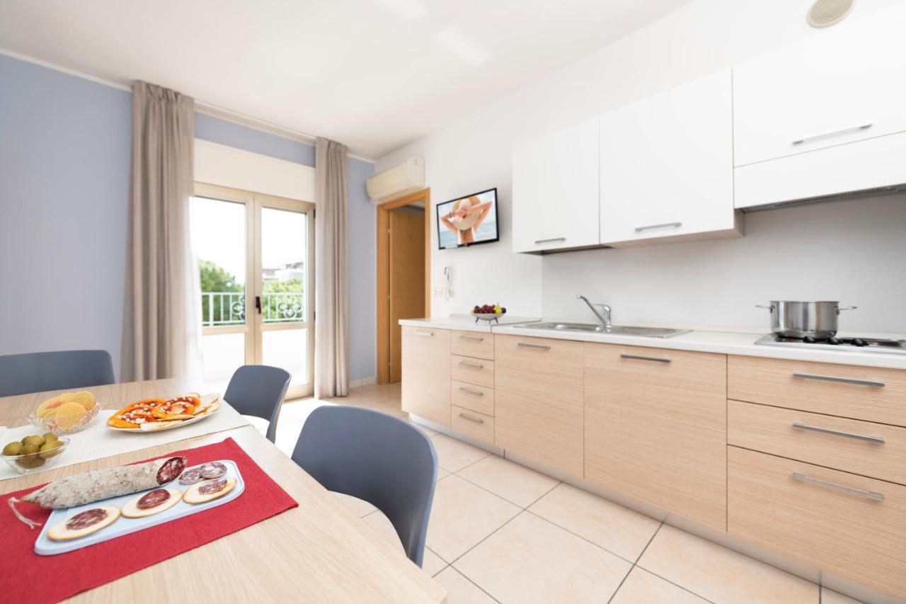 Residence Quadrifoglio Червия Екстериор снимка