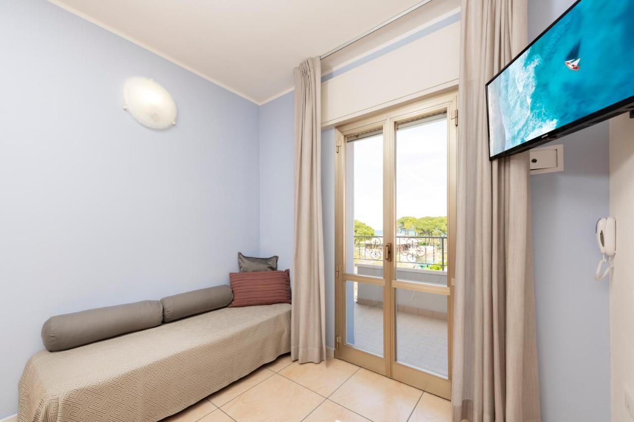 Residence Quadrifoglio Червия Екстериор снимка