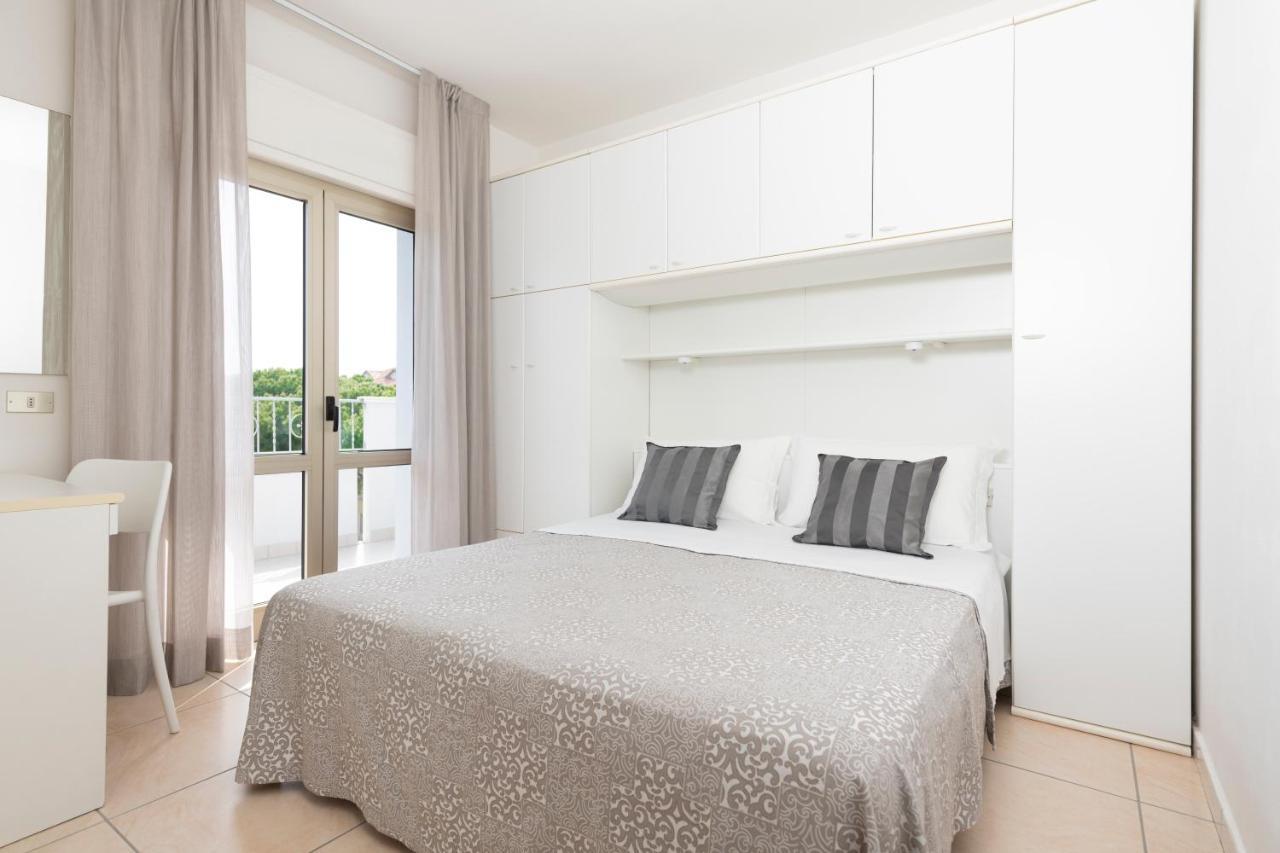 Residence Quadrifoglio Червия Екстериор снимка